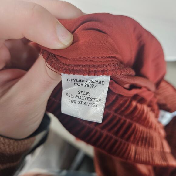 Baltic Born Archie Velvet Jogger Pants Cinnamon Size Small - Picture 8 of 9